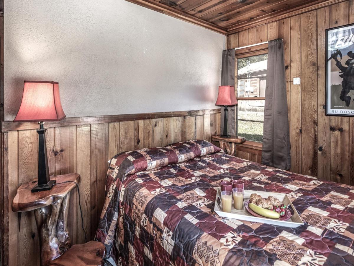 Country Cabin, 2 Bedrooms, Fireplace, Midtown, Sleeps 6 Ruidoso Eksteriør billede